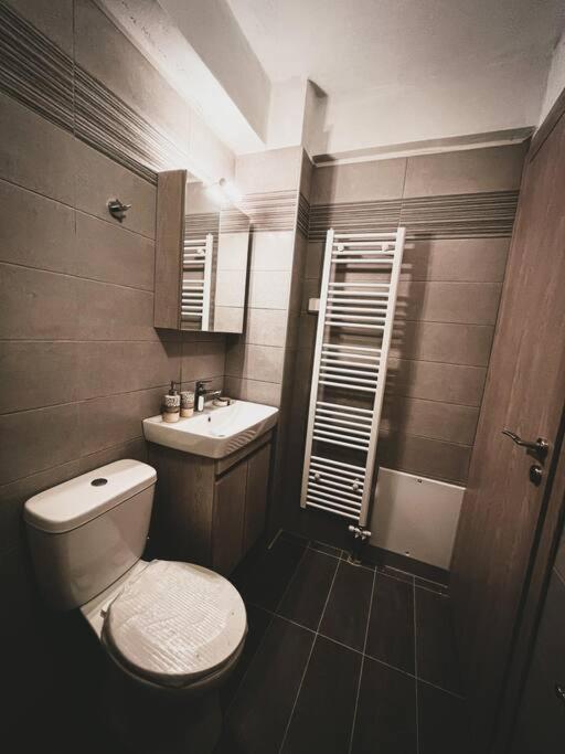 Escala Double Loft 1 & Parking In The City Center Volos Exterior photo
